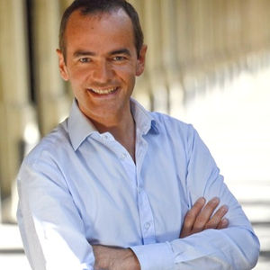 Franck Ferrand : Nous avons tous en nous l'étincelle de l'espoir