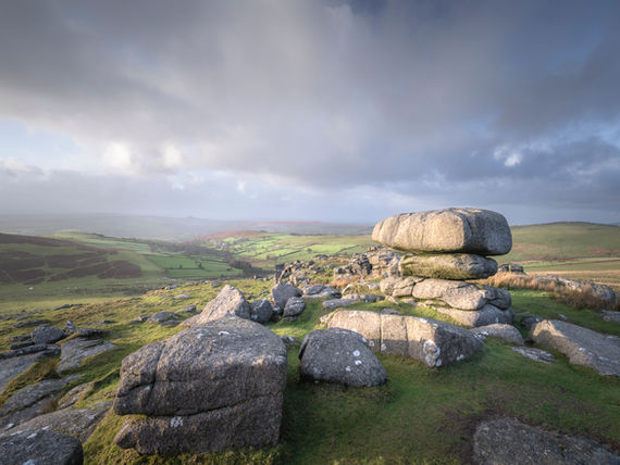 Late afternoon light at Roos Tor, Dartmoor National Park
