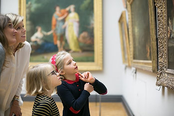 Paris Muse Clues: A Louvre Family Tour