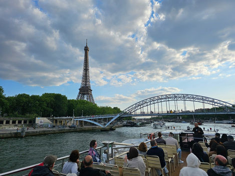 Seine River Walking Tour With Musée d'Orsay