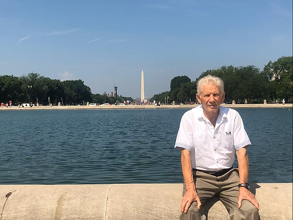 DedoInWashingtonDC.png