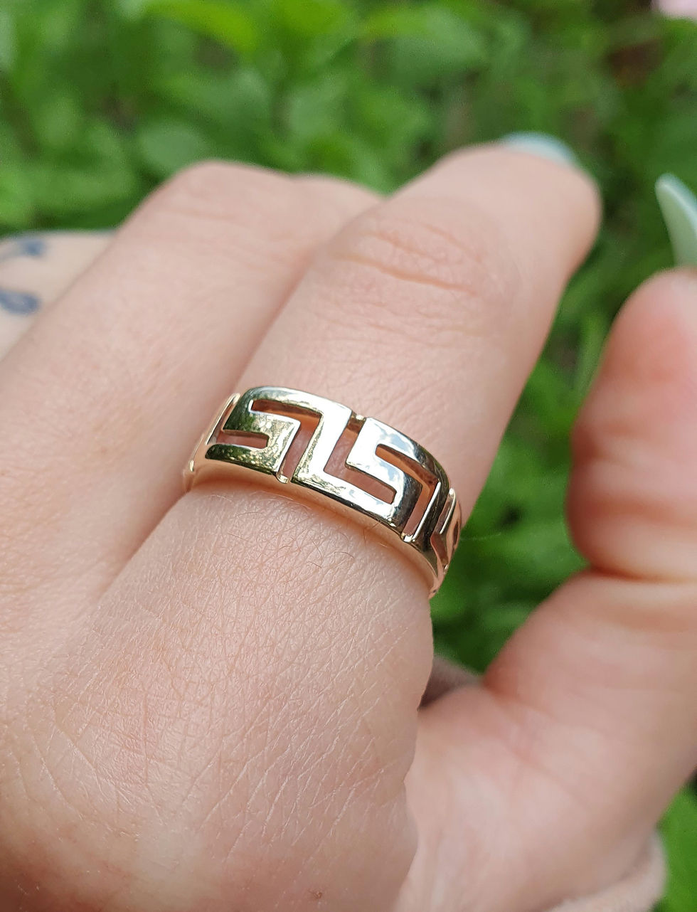Thumbnail: Vintage 14ct Gold Greek Key Design Ring Size K 