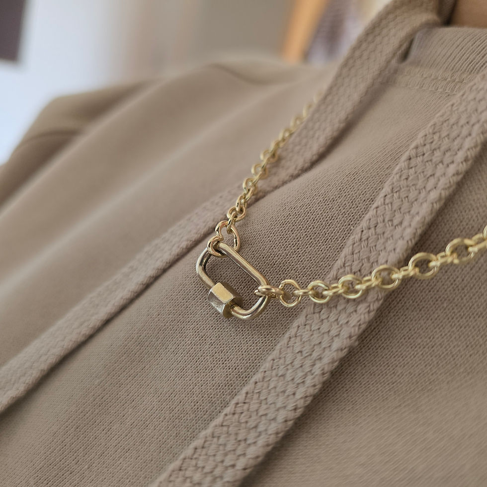 Thumbnail: Chunky Heart Trace Chain 9ct Gold 