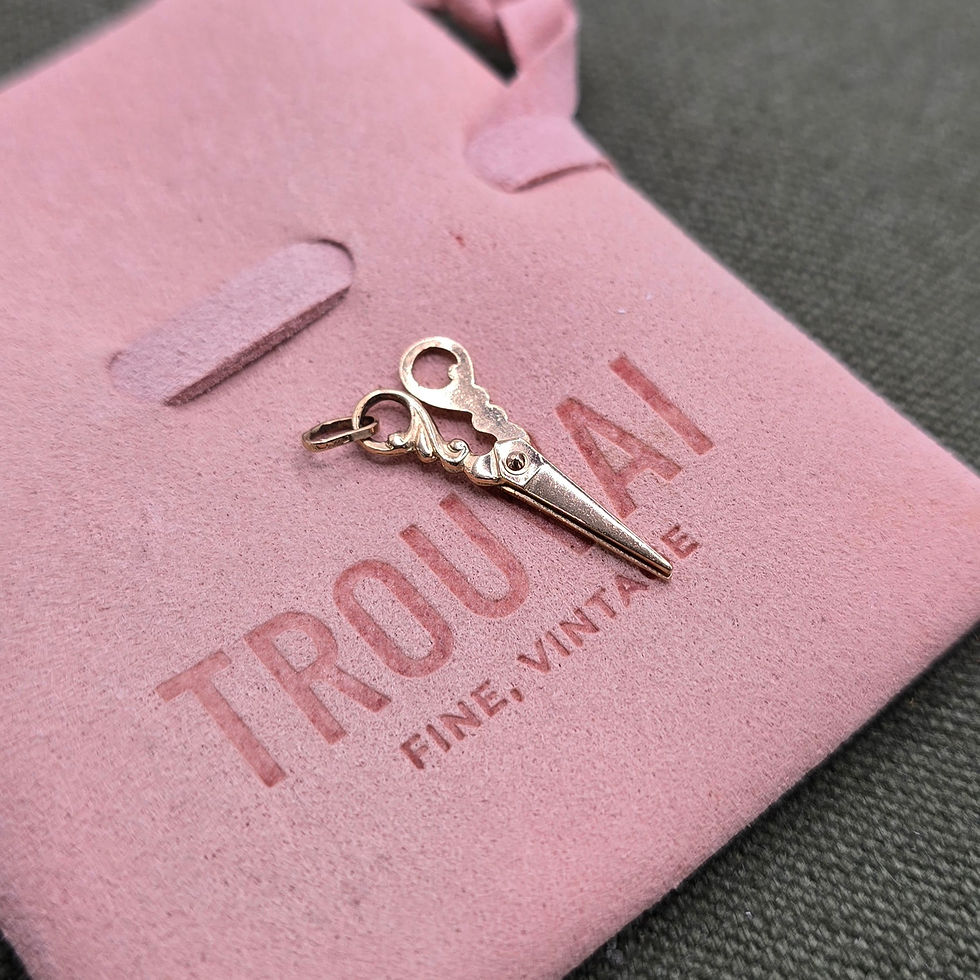 Vintage 9ct Gold Scissors Charm 