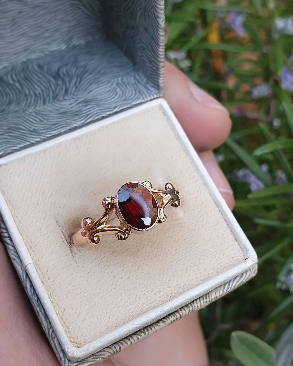 Thumbnail: Antique 9ct Rose Gold Garnet Decorative Ring 