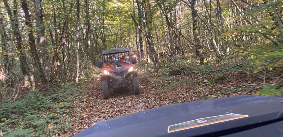 ·Buggy ; bren ; romans ; valence ; saint-vallier ; balade ; raid ; circuit ; drôme ; drome ; ardèche ; rhone-alpes ; isère ; rhône ; auvergne ; location ; France ; ain ; loire ; quad ; moto ; cross ; mécanique ; sport ; enfant ; sortie ; week-end ; semaine ; adulte ; ado ; potes ; plein-air ; air ; sensation ; couple ; activité ; activite ; vacance ; nature ; forêt ; chemin ; détente ; zen ; évasion ; aventure ; 2 places ; guide ; sentier ; rando ; randonnée ; convival ; famille ; amis ; can-am ; polaris ; maverick ; trail ; kimco ; yamaha ; formule ; sécurité ; confort ; plaisir ; 365 ; jour ; an ; 7/7 ; heure ; journée ; easy ; 4 saisons ; camping ; atypique ; chèque ; chèque-cadeau ; fête ; mère ; mère ; enterrement ; vie ; garçon ; fille ; garcon ; plaisir ; truffe ; campagne ; champêtre ; terroir ; 2021 ; 2020