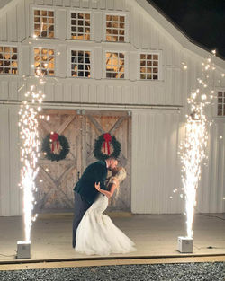 A great barn wedding in upstate SC with Cold Sparkler effects