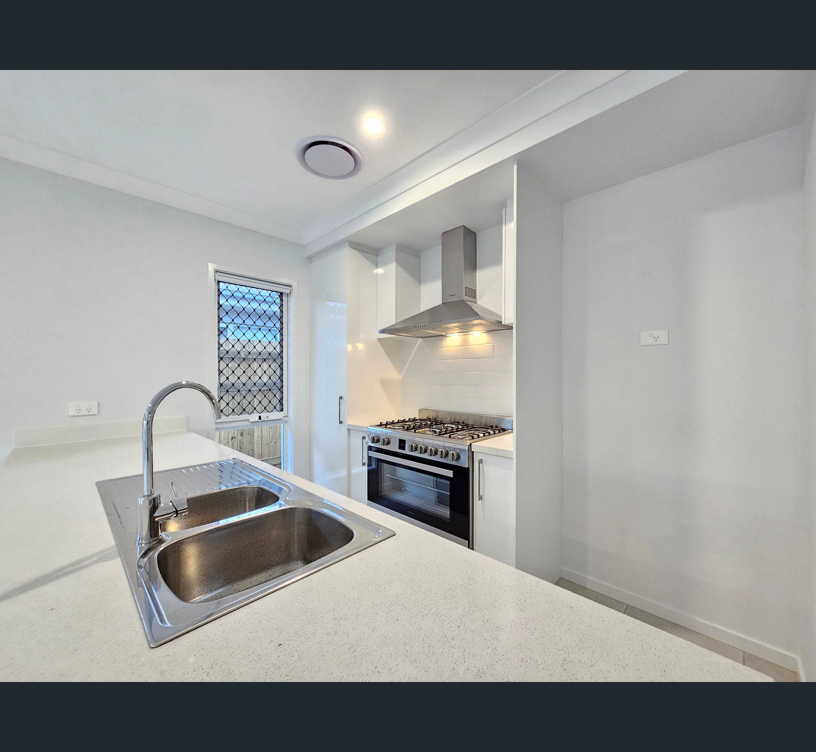 22 Boon Court, Pallara - Thumbnail 2