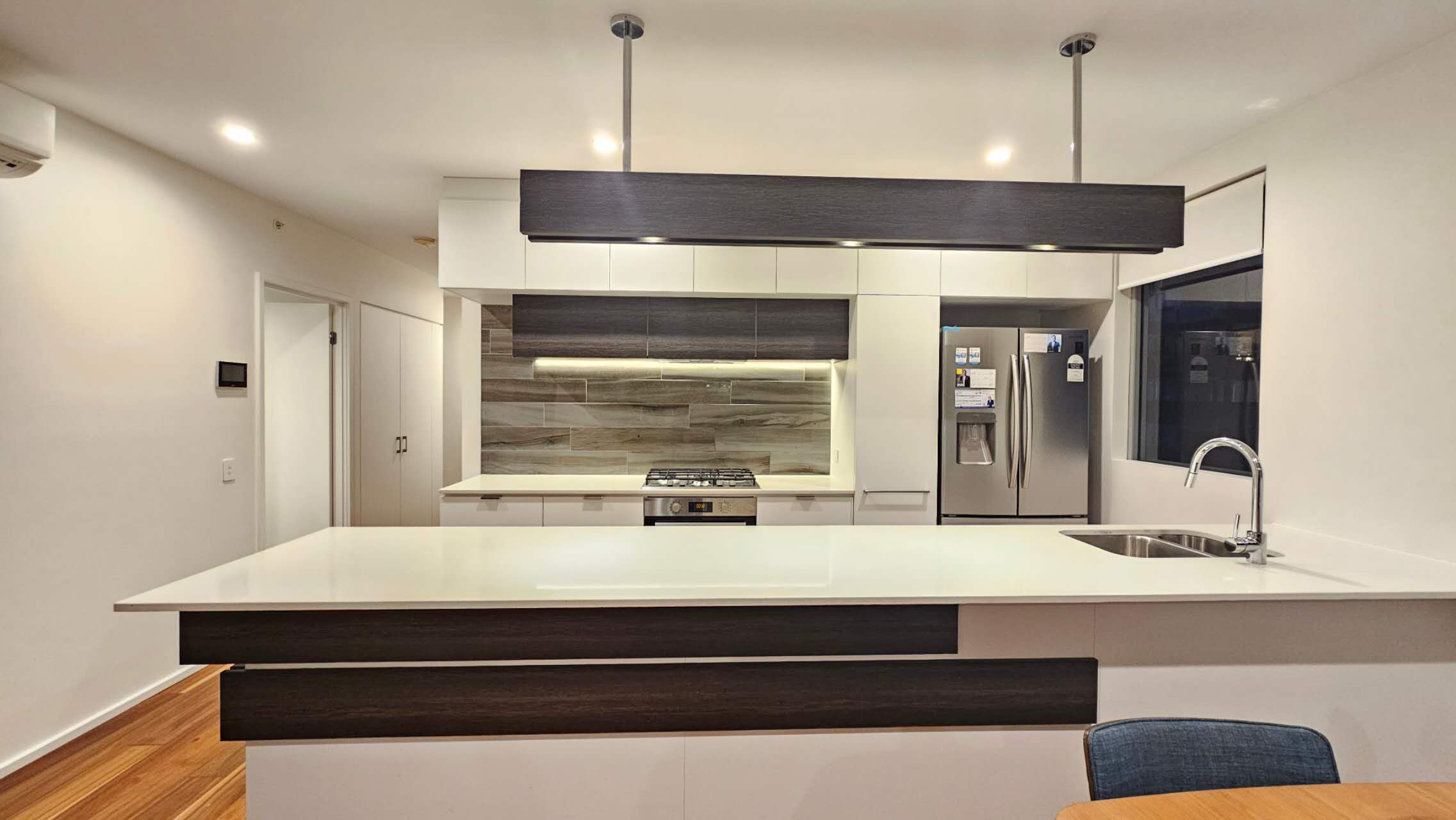 43 Ferry Road, West End - Image 1