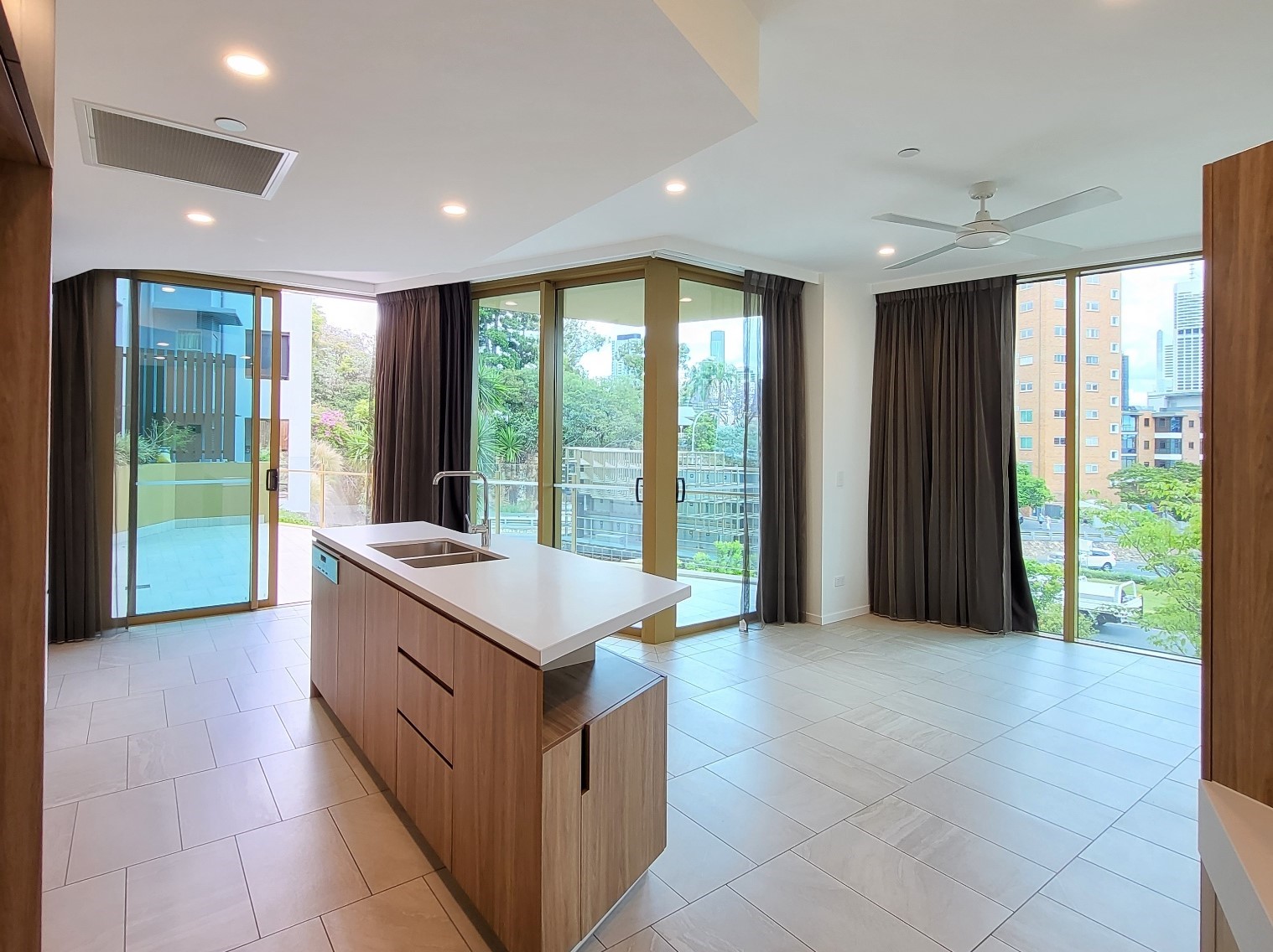 25 Shafston Avenue, Kangaroo Point - Thumbnail 7