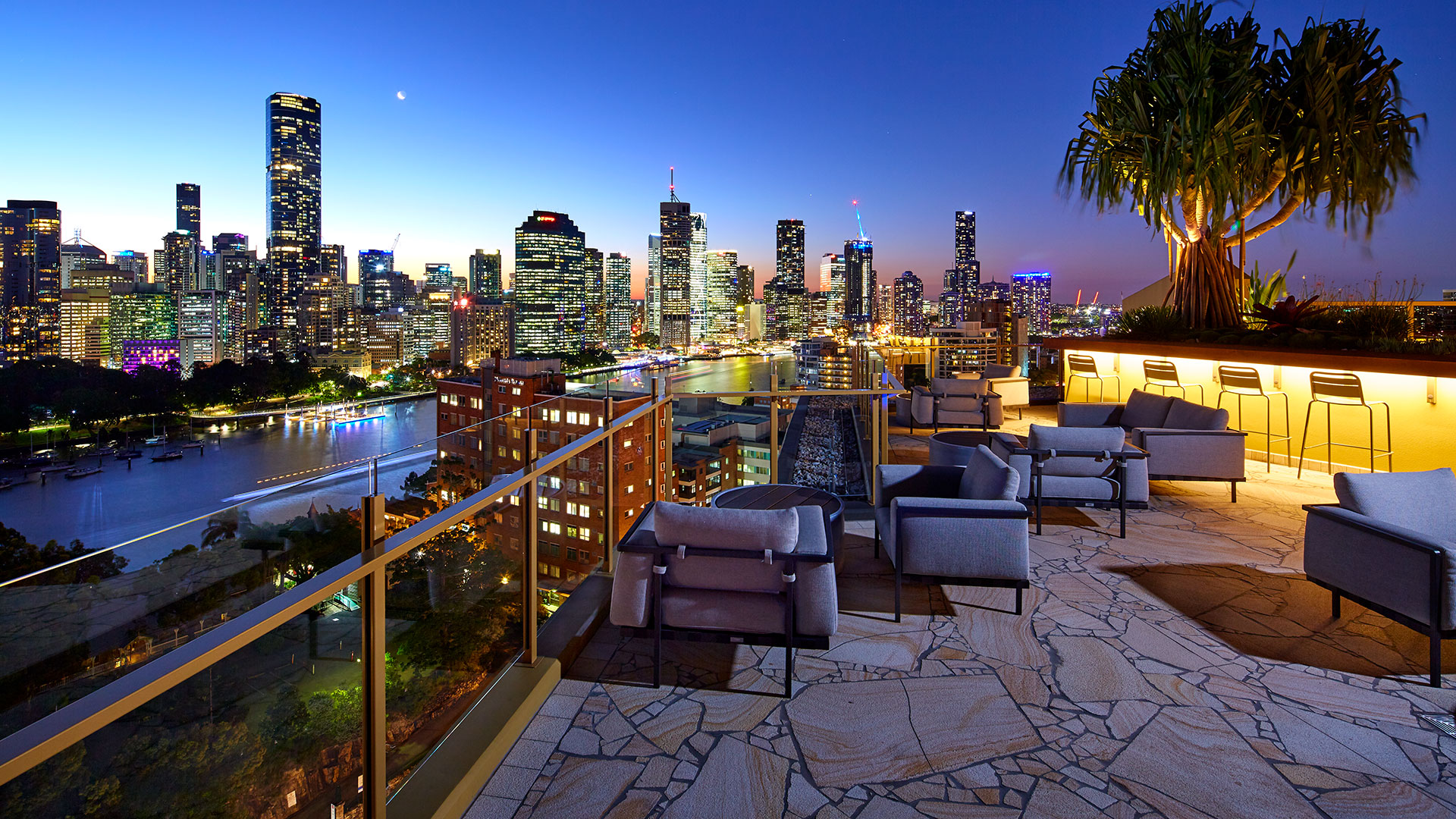 25 Shafston Avenue, Kangaroo Point - Image 1
