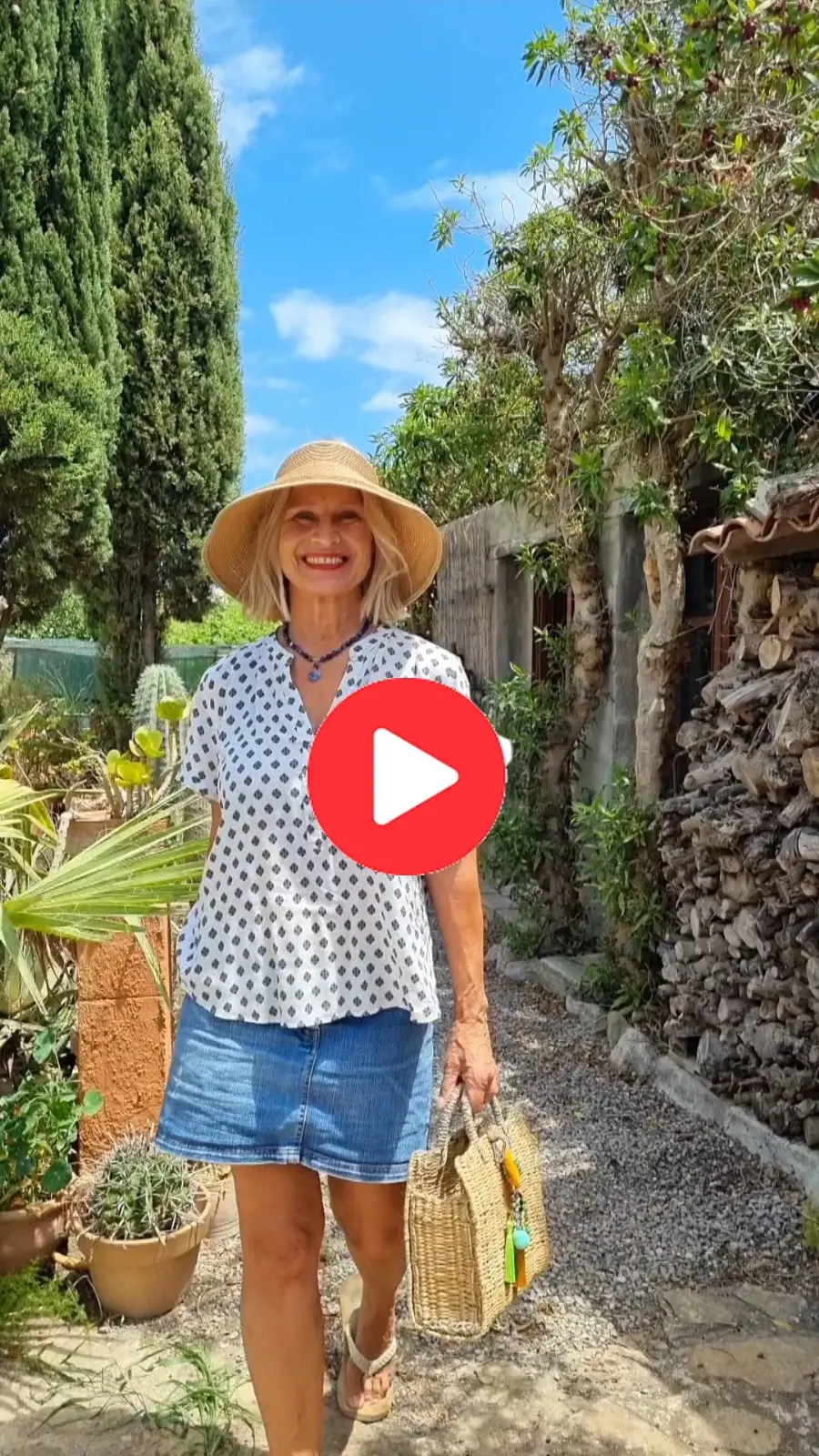 Ein Video auf Instagram: Immer in meiner Tasche, ein faltbarer Sonnenhut