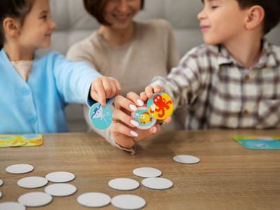 Más allá de las clases virtuales: actividades para niños de primaria que completan su día