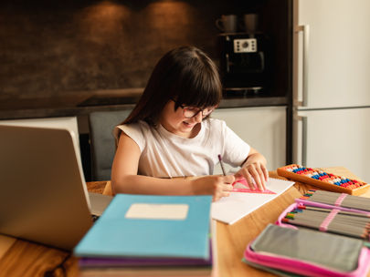 Escuelas virtuales que fomentan la autonomía y responsabilidad en los estudiantes