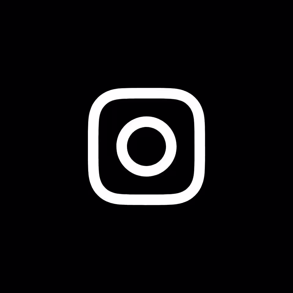 Instagram logo with link to Intenovate's page.