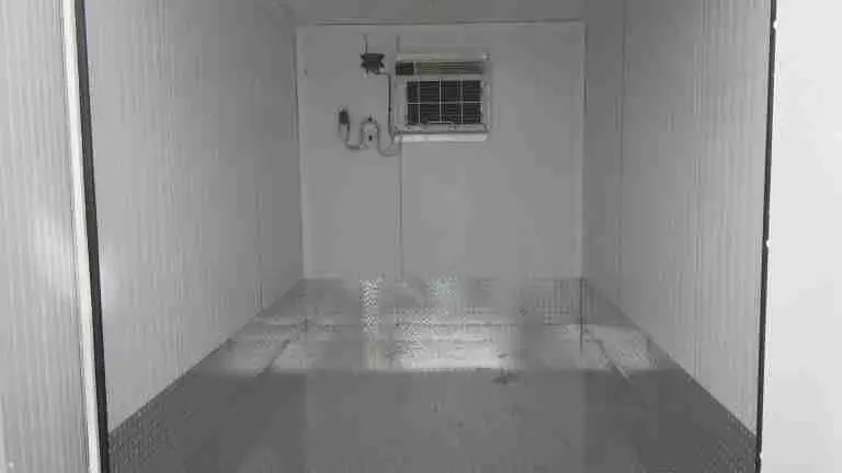Inside of Small-scale Cooler