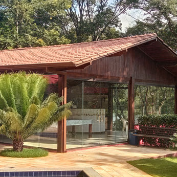 área gourmet com vidro