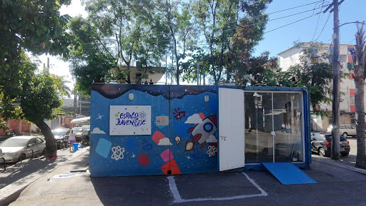 O impacto do Espaço da Juventude na formação profissional de moradores da Cidade de Deus