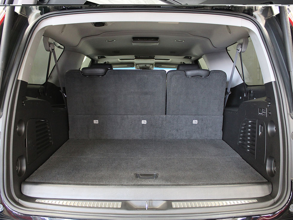 サムネイル： キャデラック エスカレードESV プレミアム 4WD