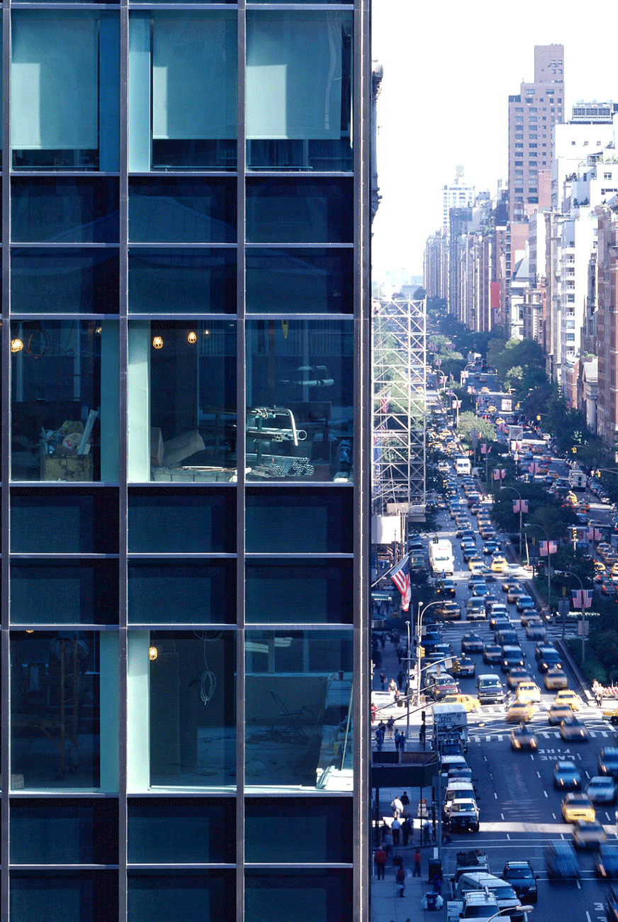 Lever House in NYC before and after installing Inovues’ glazing shields (Image Source: SOM).