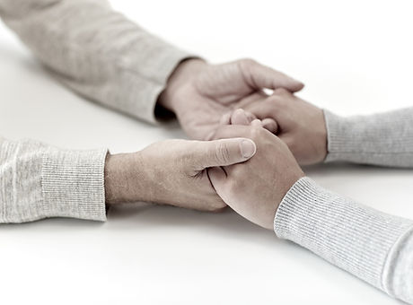 Online Paarberatung und Paartherapie bei akuten Krisen, dauerhaften Konflikten und Streitereien. Auch bei festgefahrenen Konflikten, Vertrauensproblemenen, Eifersucht, Affären und Fremdgehen. Zur Stärkung des Vertrauens, der Kommunikation bei Kommunikationsproblemen und zur Unterstützung bei Entscheidungen.