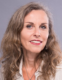 adrienne bosh carrera