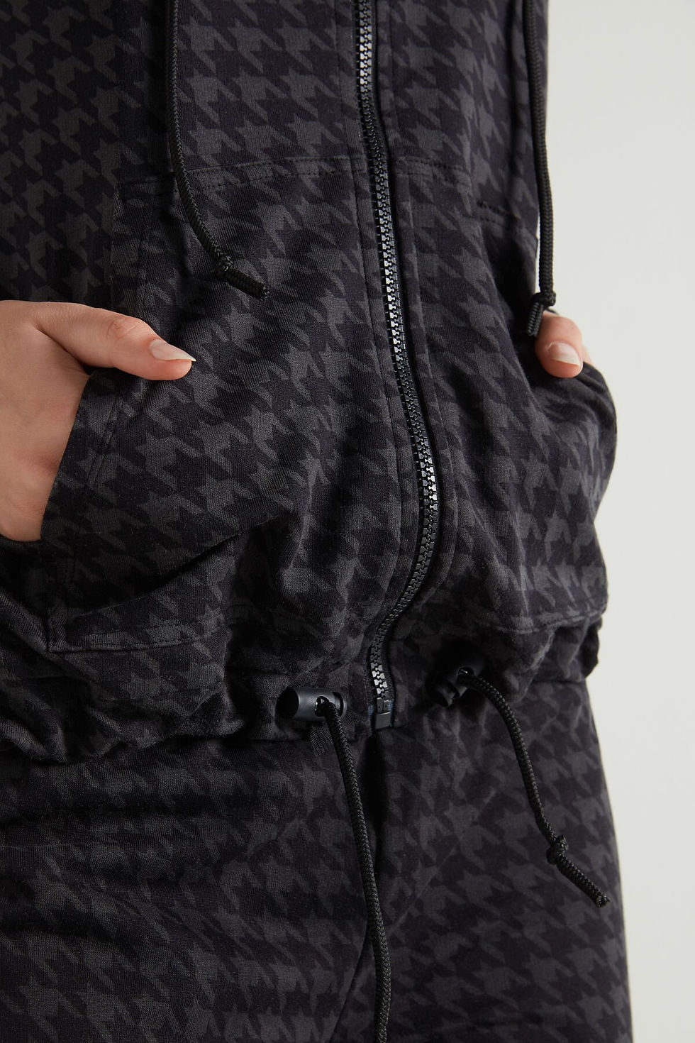 Thumbnail: Sweat zippé en coton imprimé pied-de-poule