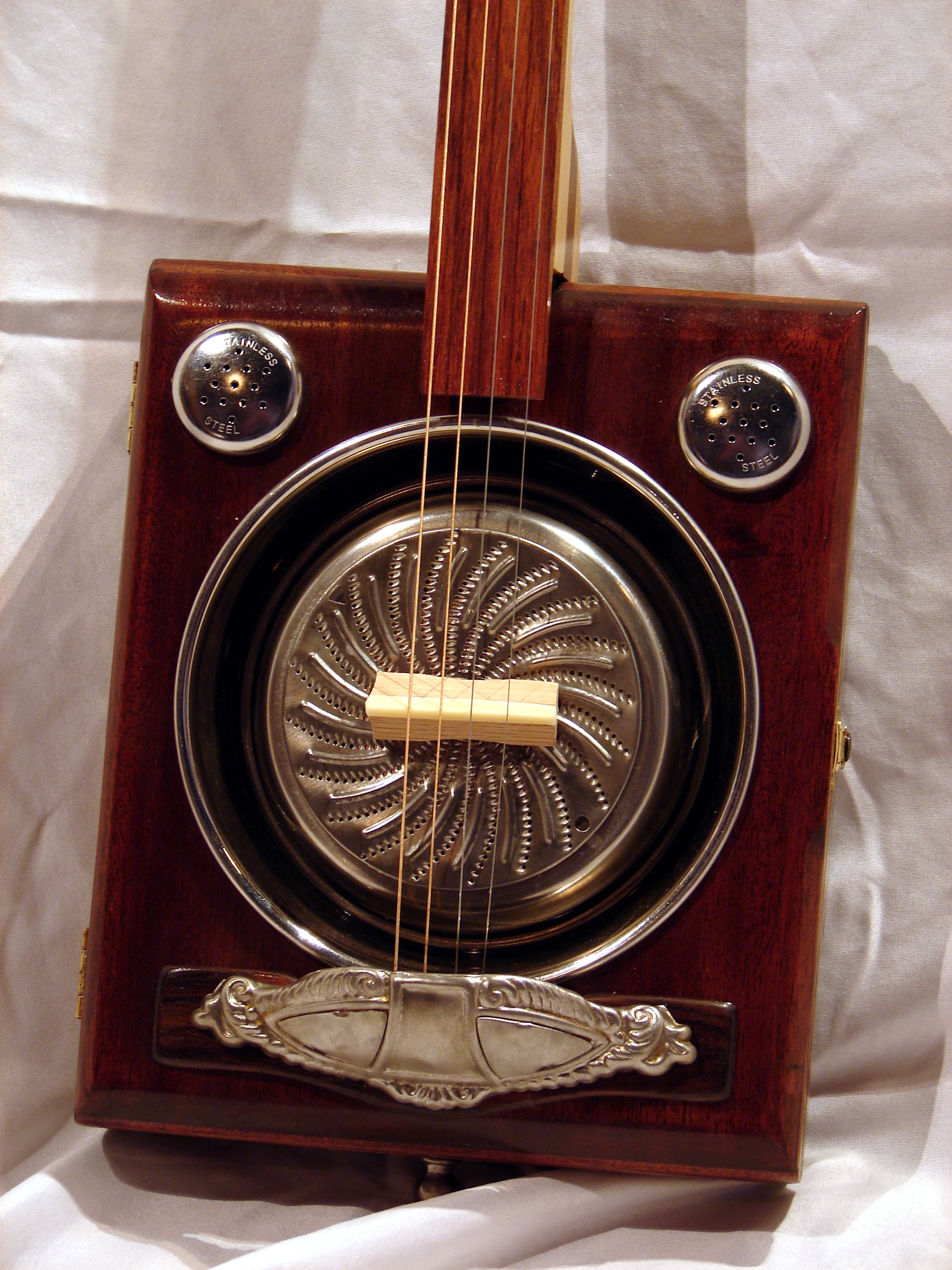 Resonator