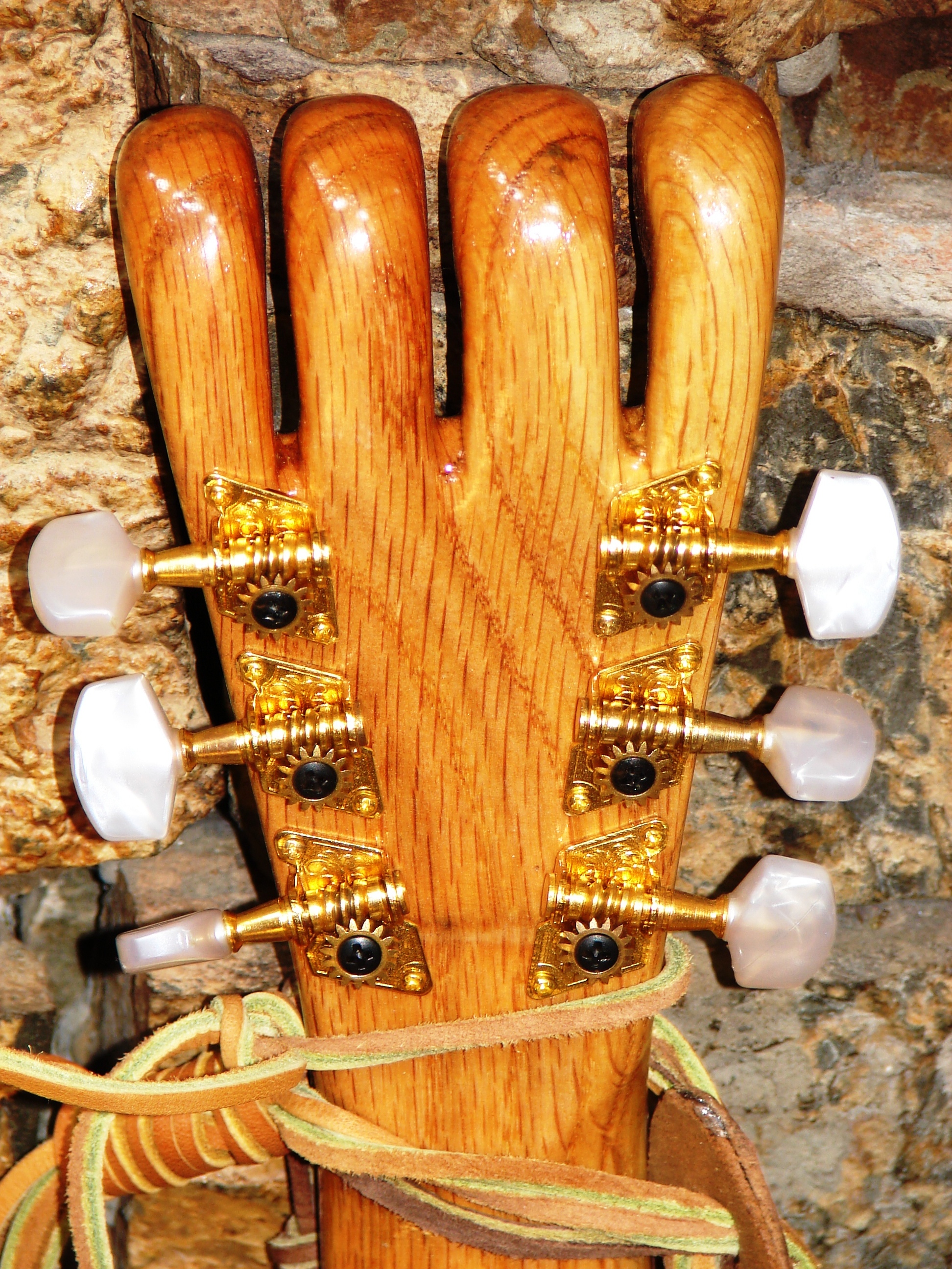 Head stock (back)