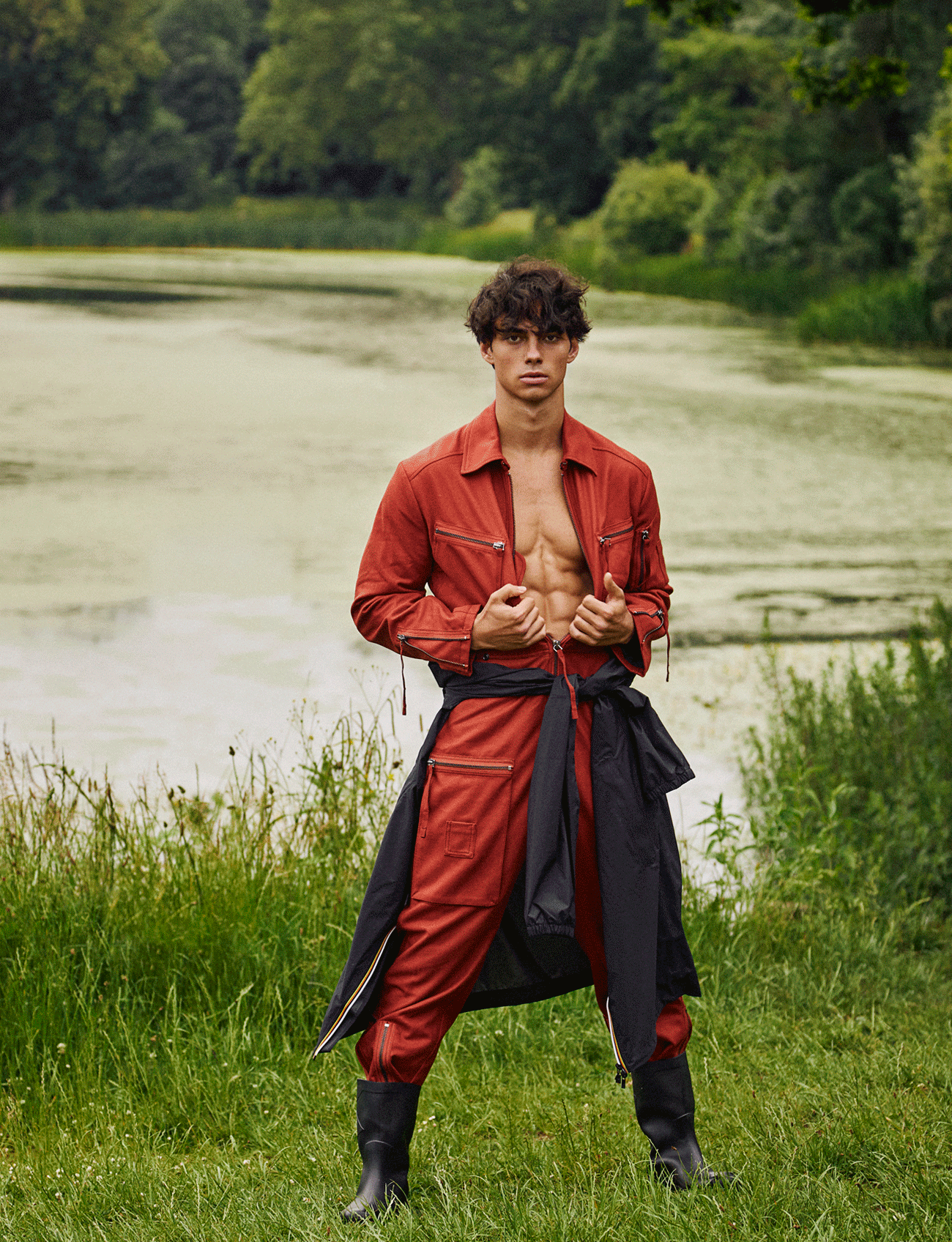 Jacob_Rott_Wonderland_LouisVuitton_1_web.gif