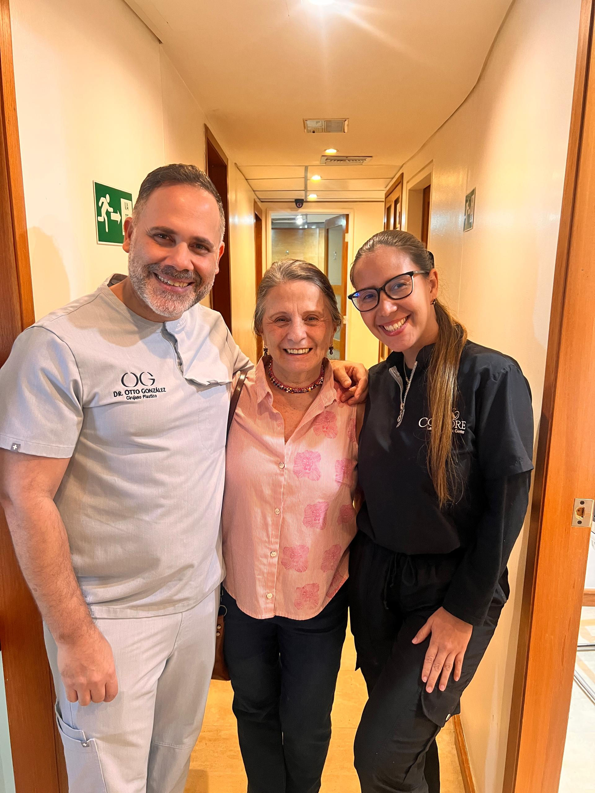 Dr. Otto Gonzalez | Cirujano Plástico Caracas