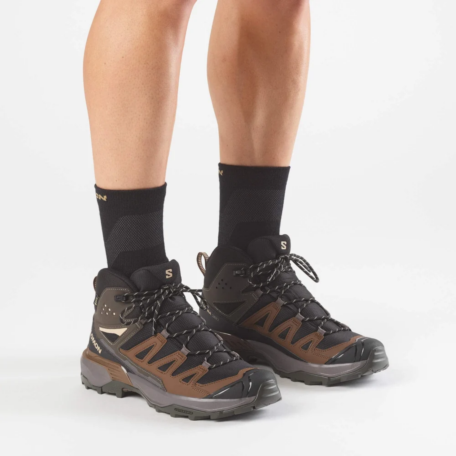 Zapatillas marca Salomon X ULTRA 360 MID GTX / Para Hombre