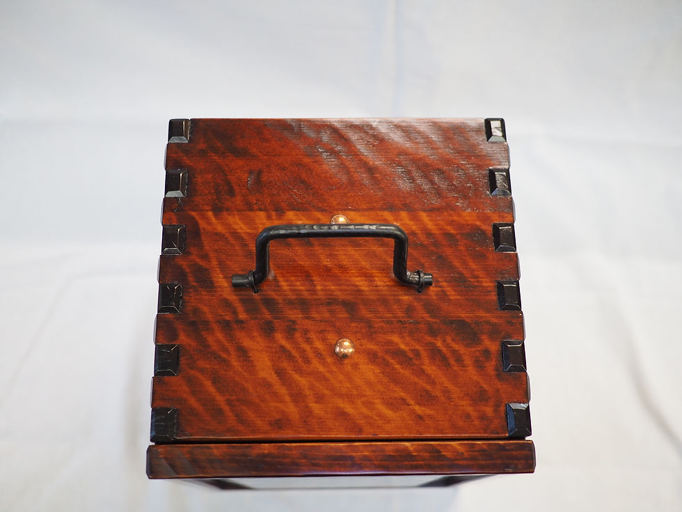 Thumbnail: 摺り漆ノミ目天面組手（大）