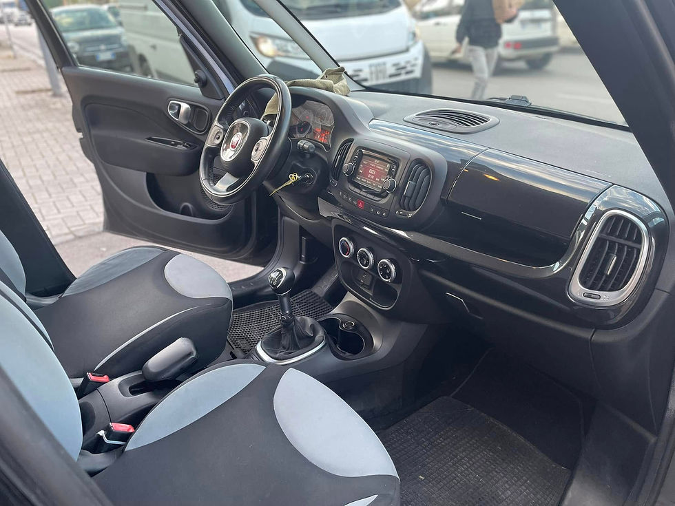 Miniatura: FIAT 500L LOUNGE