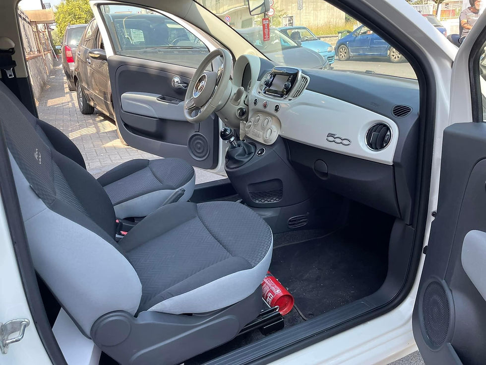 Miniatura: FIAT 500 LOUNGE