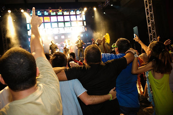 ATRAÇÕES PARA FESTA DE CONFRATERNIZAÇÃO