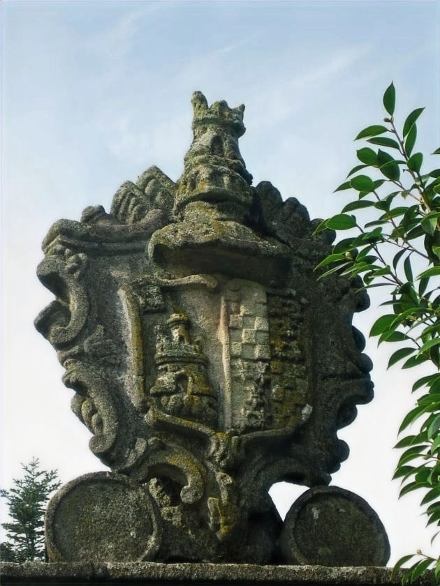 Brasão de armas de João Luiz do Couto Alão na Casa do Paço