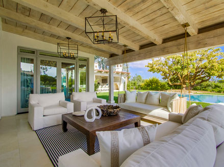 12-Outdoor-Living-swing-1.jpeg