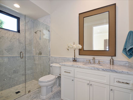 33 Bedroom 3 bathrm.jpg