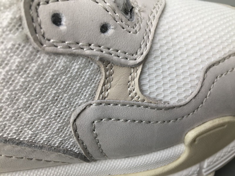 Miniatura: Balenciaga Triple S