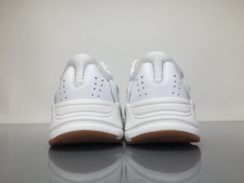 Miniatura: Adidas Yeezy Wave Runner 700