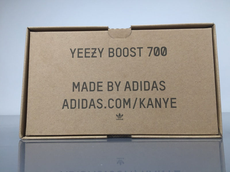 Miniatura: Adidas Yeezy Wave Runner 700