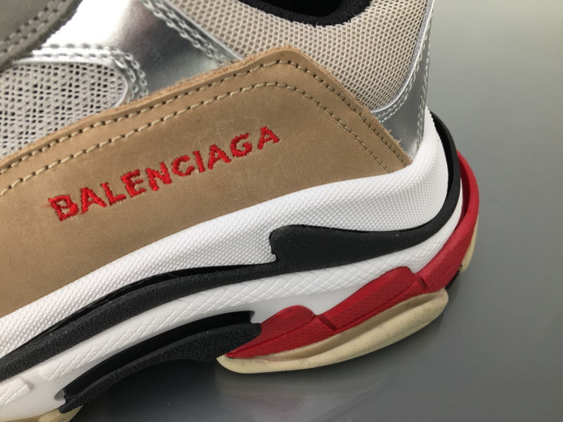 Miniatura: Balenciaga Triple S