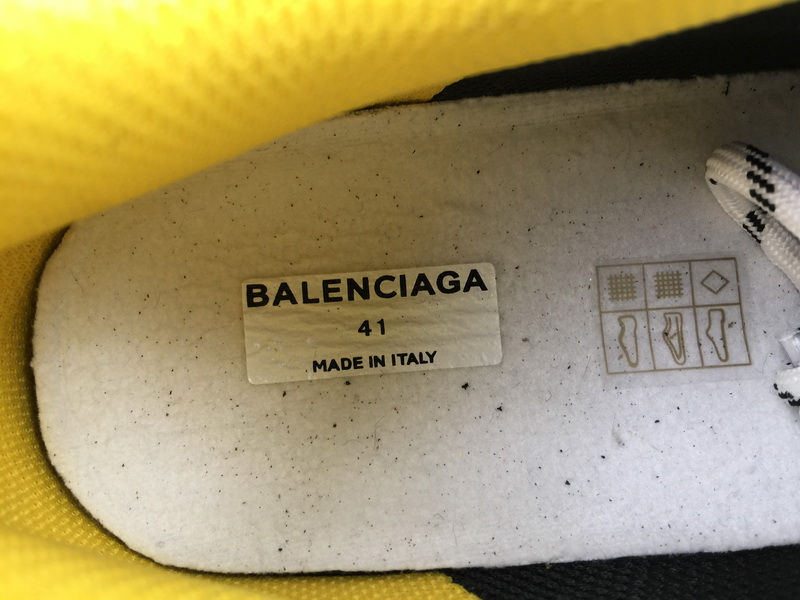 Miniatura: Balenciaga Triple S