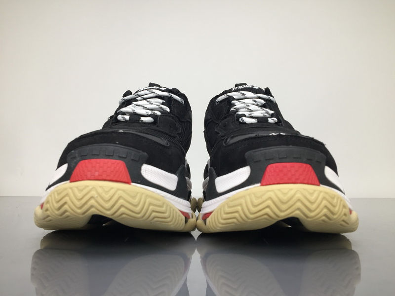 Miniatura: Balenciaga Triple S