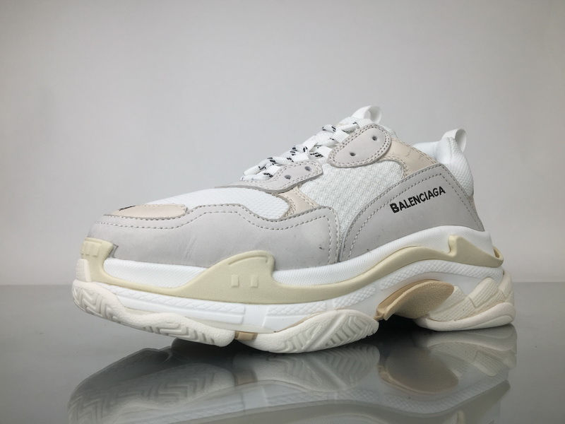 Miniatura: Balenciaga Triple S