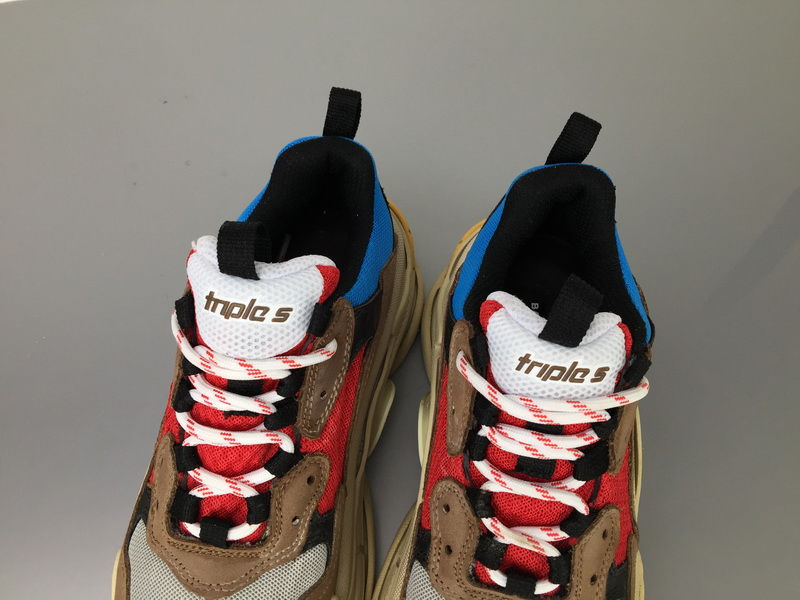 Miniatura: Balenciaga Triple S