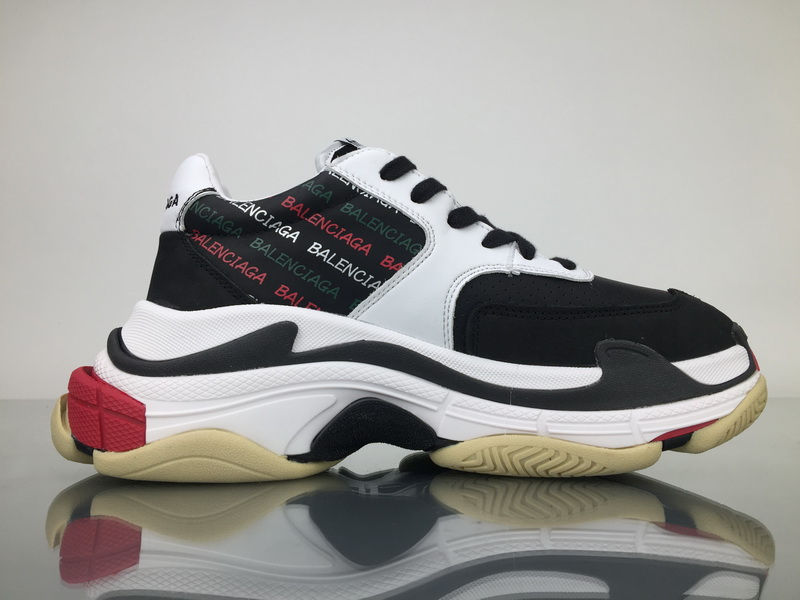 Miniatura: Balenciaga Triple S