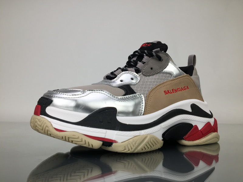 Miniatura: Balenciaga Triple S