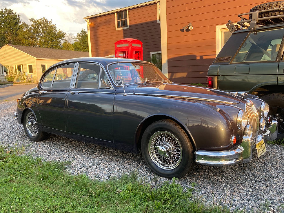 1963 Jaguar MK2 "Miss Kitty"
